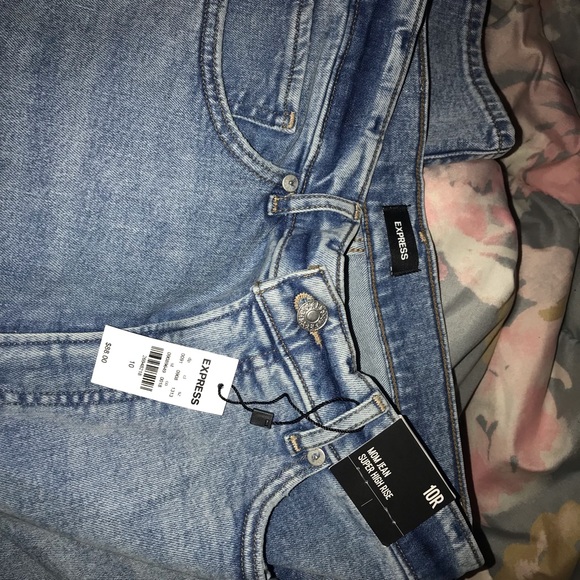 Express Mom Jeans - Picture 2 of 2